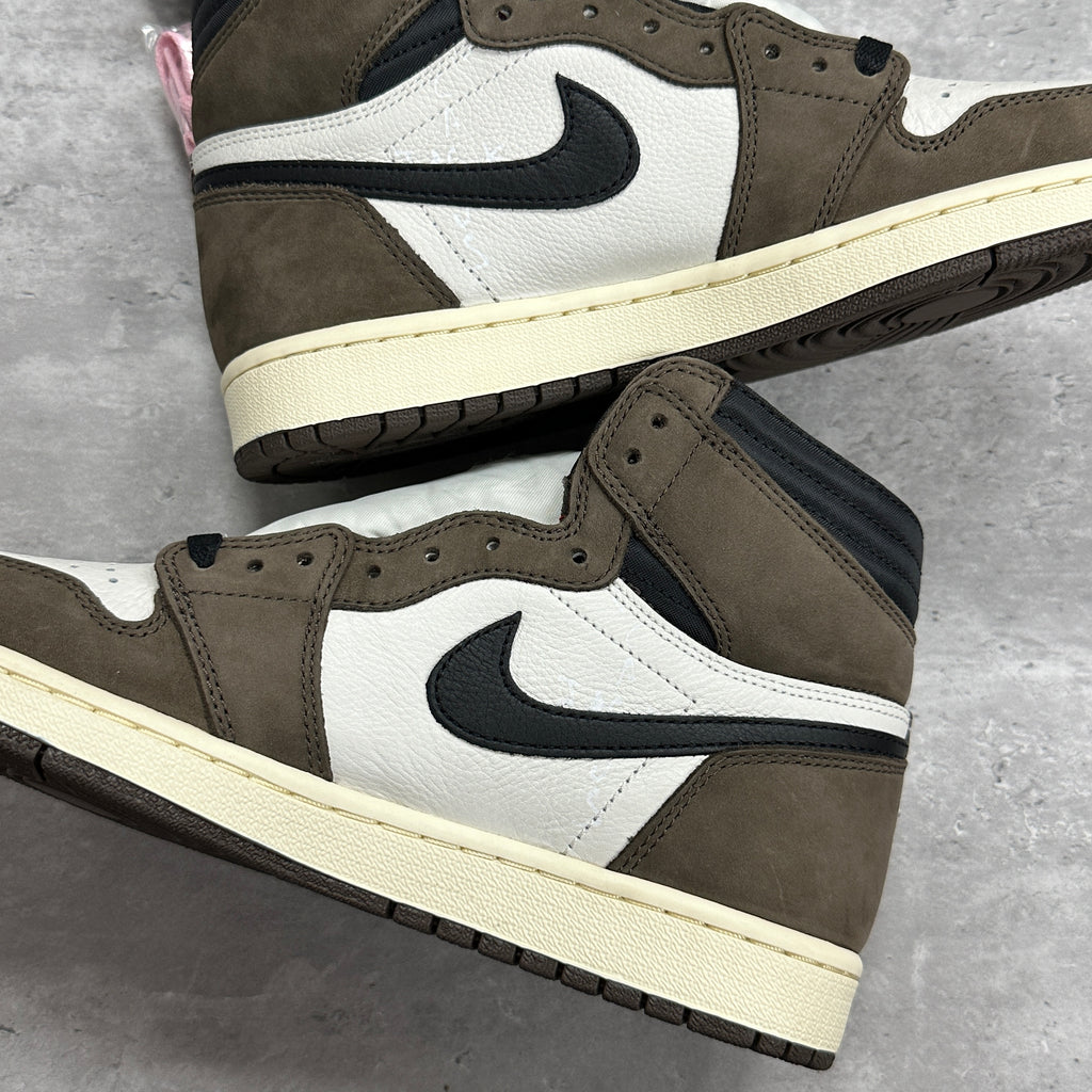 Nike Travis Scott Air Jordan 1 High Mocha (DS)