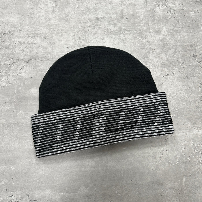 Supreme Reflective Jacquard Logo Beanie Black (DS)