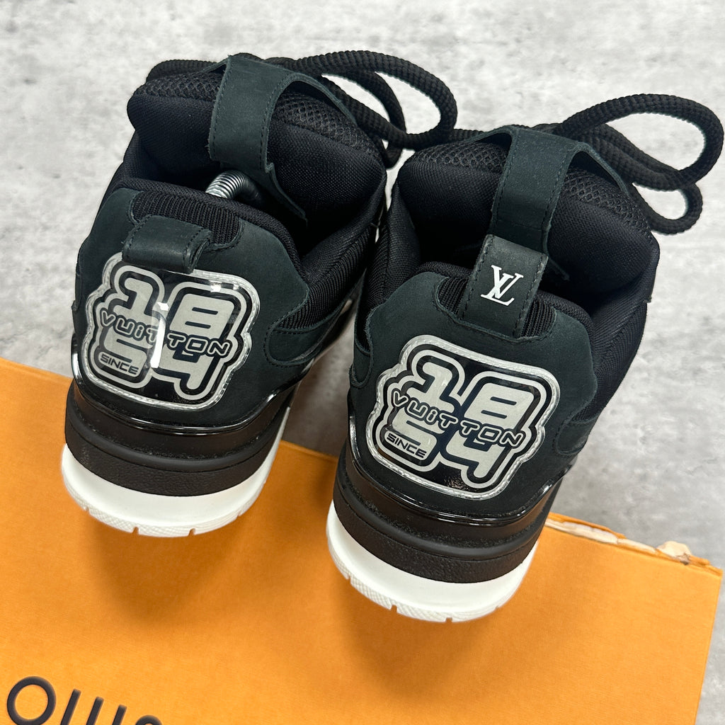 Louis Vuitton Skate Sneaker Black White (8.5/10)