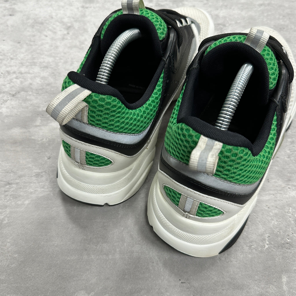 Dior B22 Runners Green UK10 US11 EU44 (8.5/10)