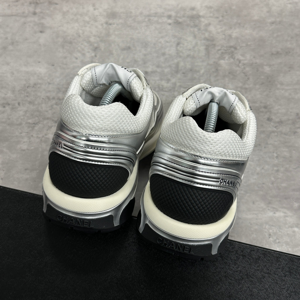 Chanel CC Runners Metallic Silver (DS)