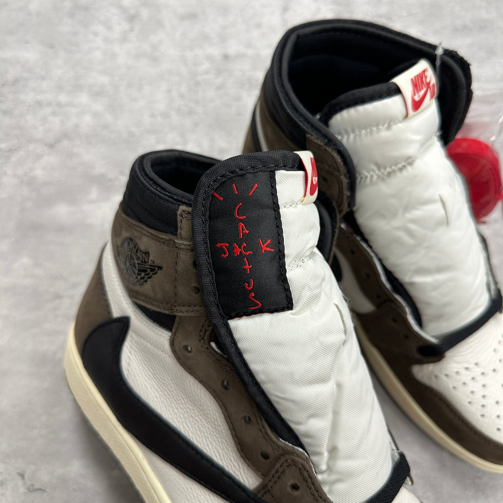 Nike Travis Scott Air Jordan 1 High Mocha (DS)