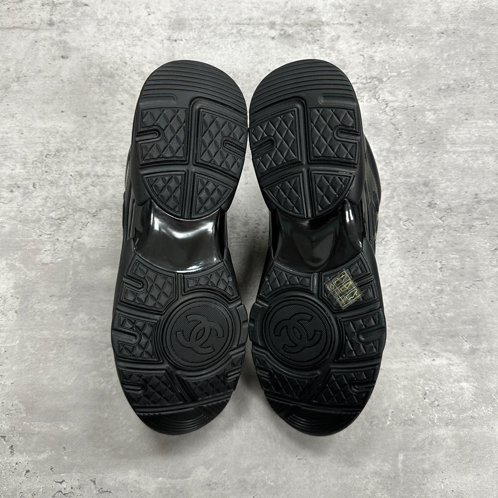 Chanel CC Runners Trainers Black Leather (DS)