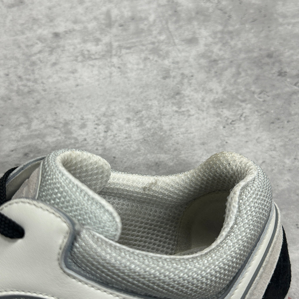 Chanel CC Runners White Grey (8.5/10)