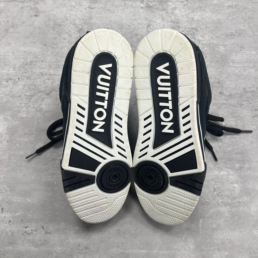 Louis Vuitton Skate Sneaker Black White (8.5/10)